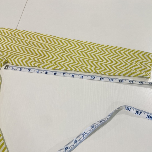 Nomadic Traders green and white chevron tunic with 3/4 sleeve, asymmetrical hem - Picture 9 of 12